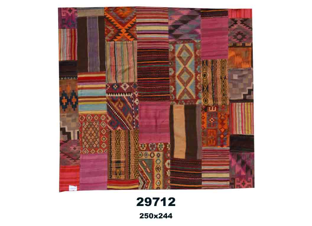 29712
